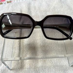 Vera Wang sunglasses